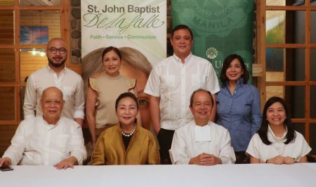 Carol, May, and Raffy Villavicencio donate for the sections of the Shrine