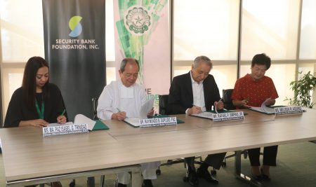 Security Bank Foundation Inc. supports DLSU scholarship