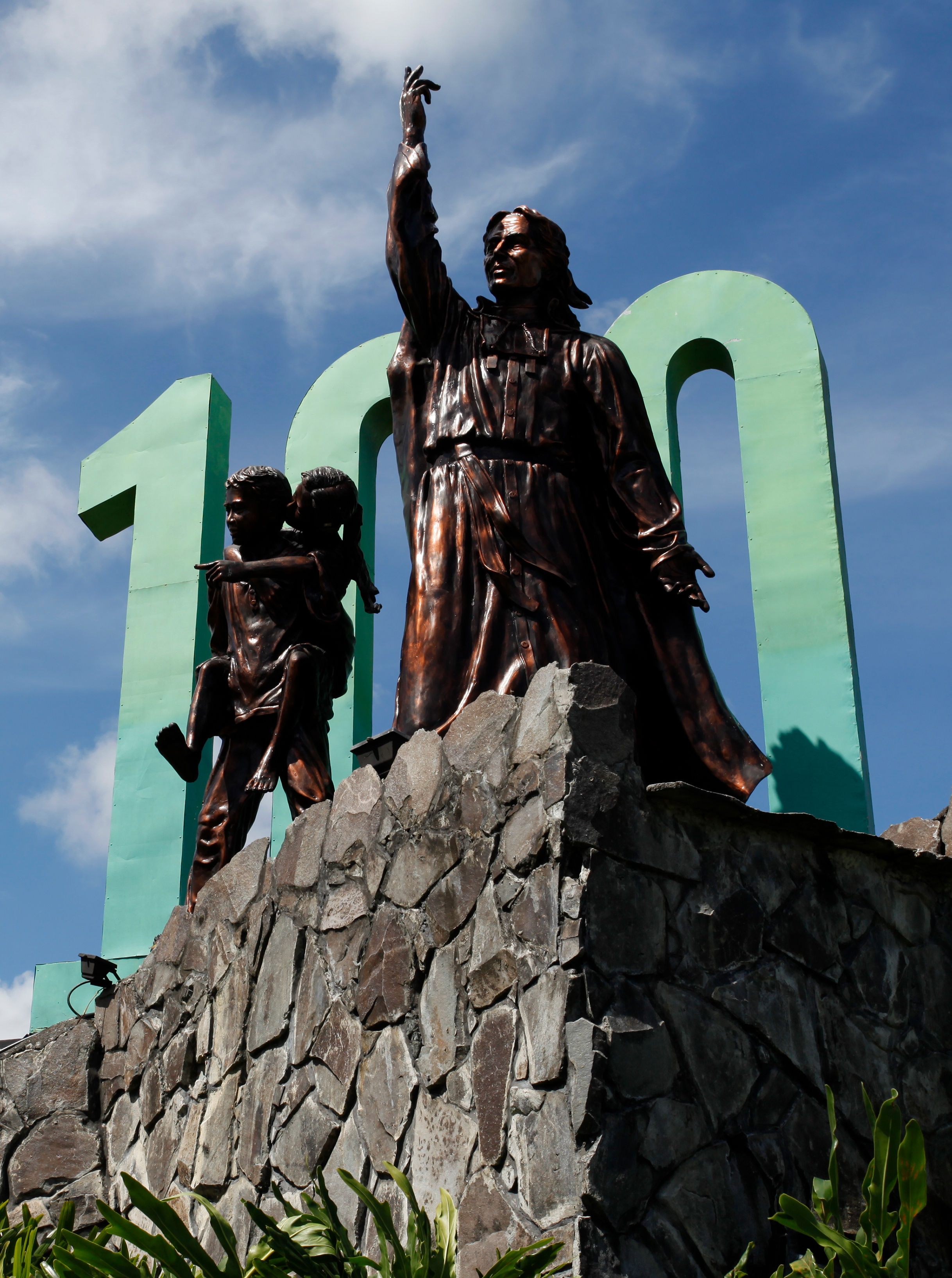 DLSUSulong_2023_Website_Image2_Test